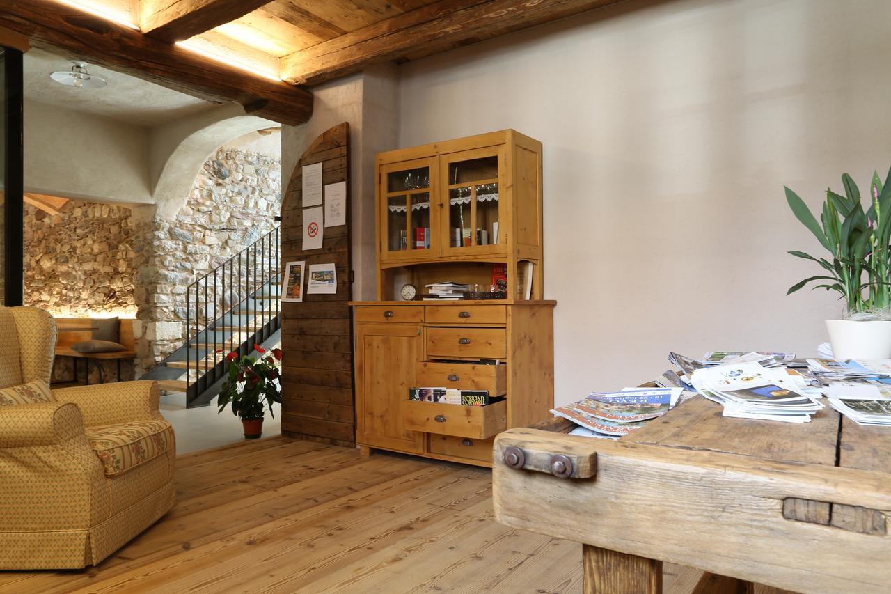 サンゼーノ Agritur Ciastelヴィラ エクステリア 写真